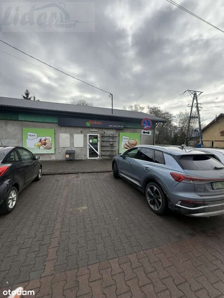 Sklep w centrum Konopnicy koło Urzędu Gminy-0