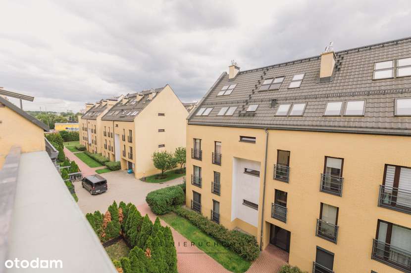 Dwupoziomowe Mieszkanie Balkon Marysin Wawerski-12