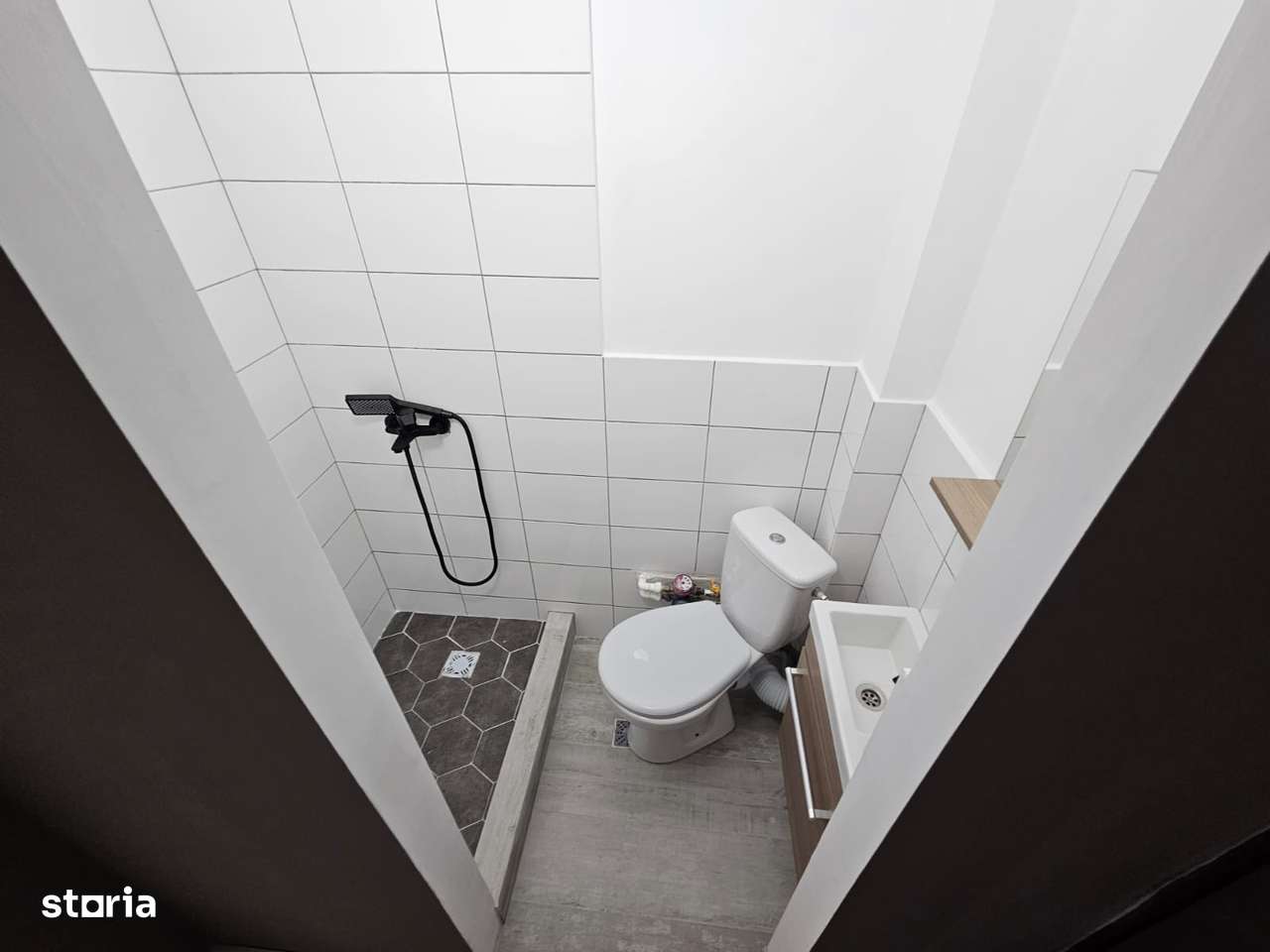 Garsonieră de vânzare – Zona CET, Constanța-3