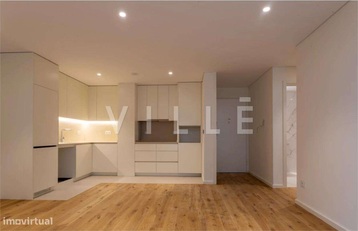 Apartamento T1 Novo, com varanda e lugar de garagem - Grande imagem: 2/7