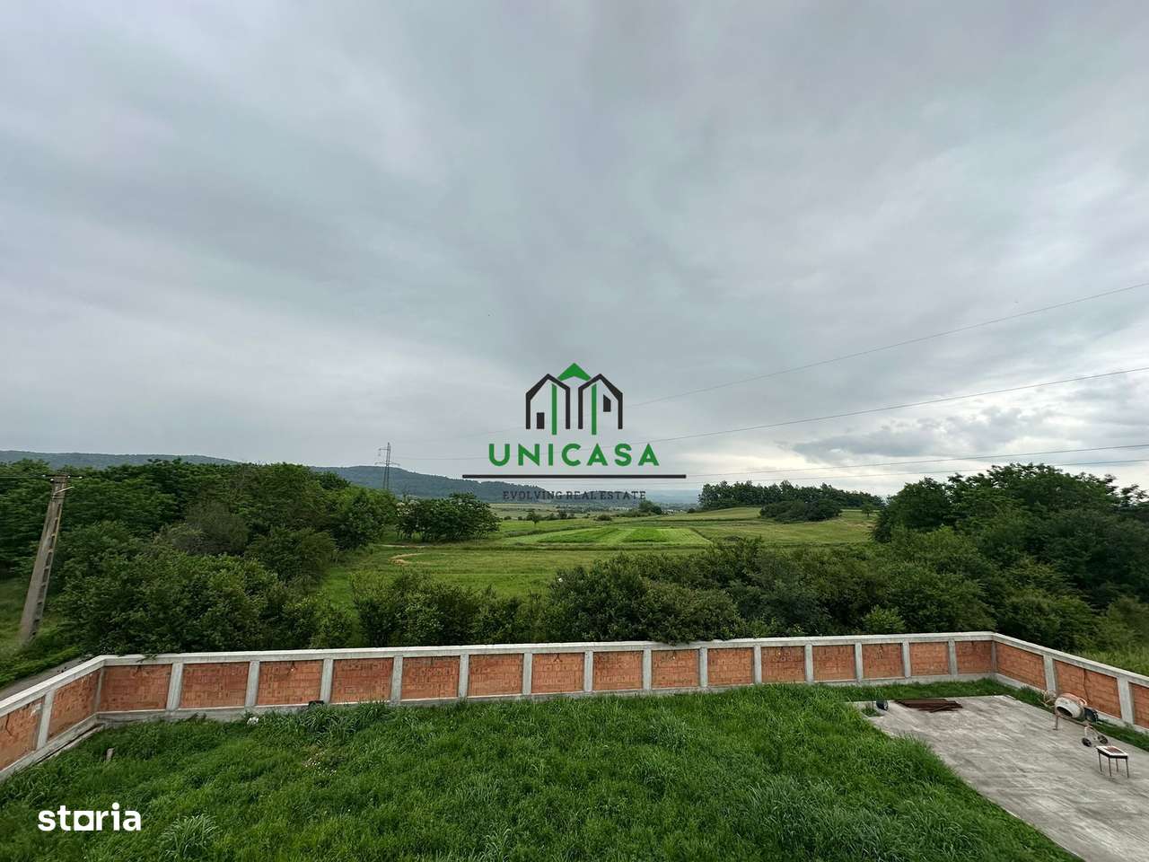 Casă de vânzare în Comuna Băbeni - Imagine principală: 4/20