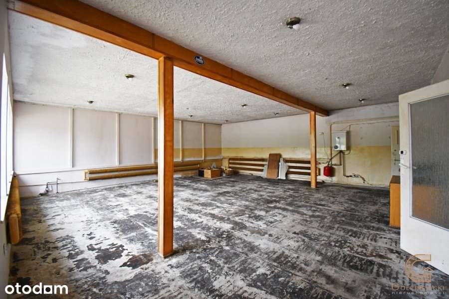 Budynek handlowy z działką w centrum Chełmna !-8