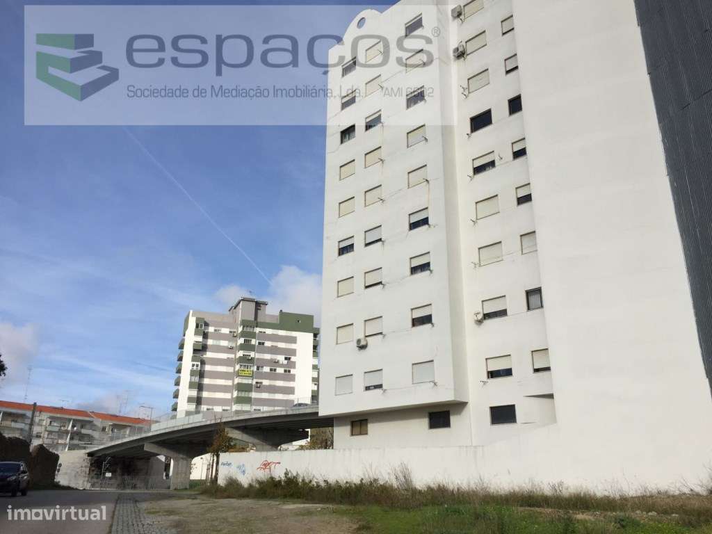 Garagem - Grande imagem: 2/9