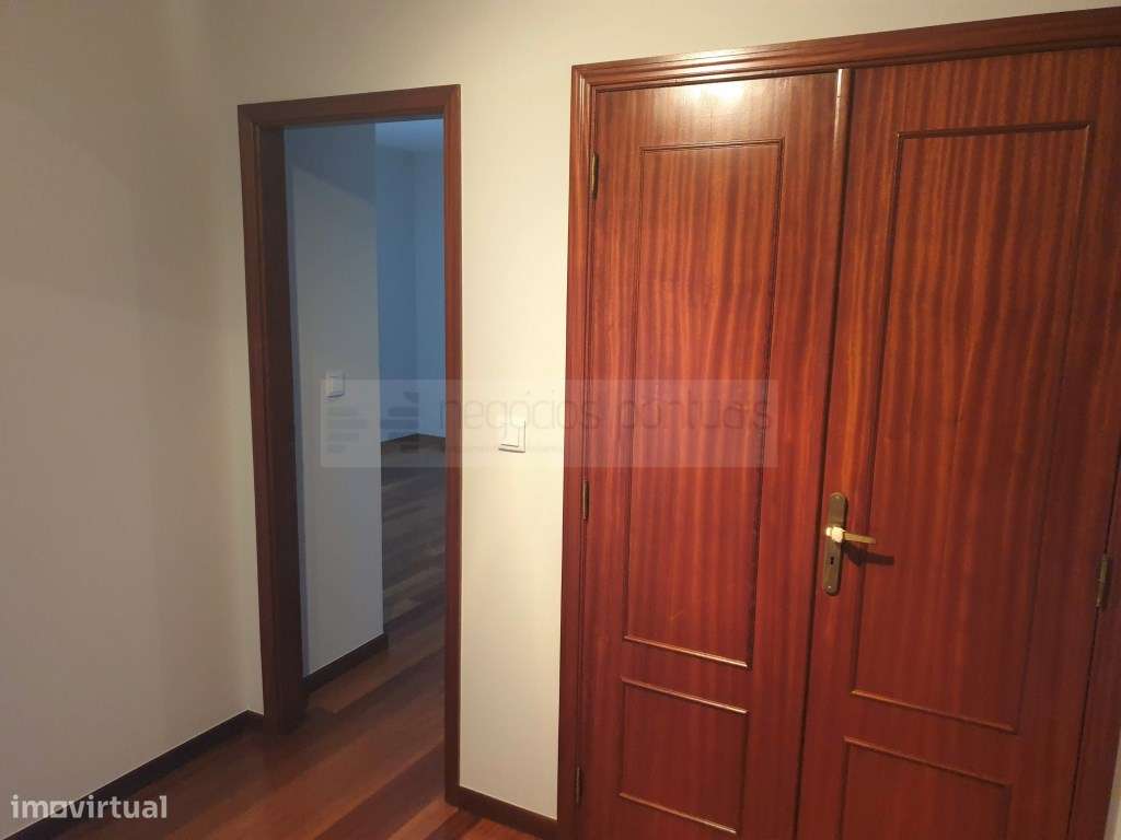 Apartamento T3 - próximo ao Braga Parque, com lugar de garagem-28