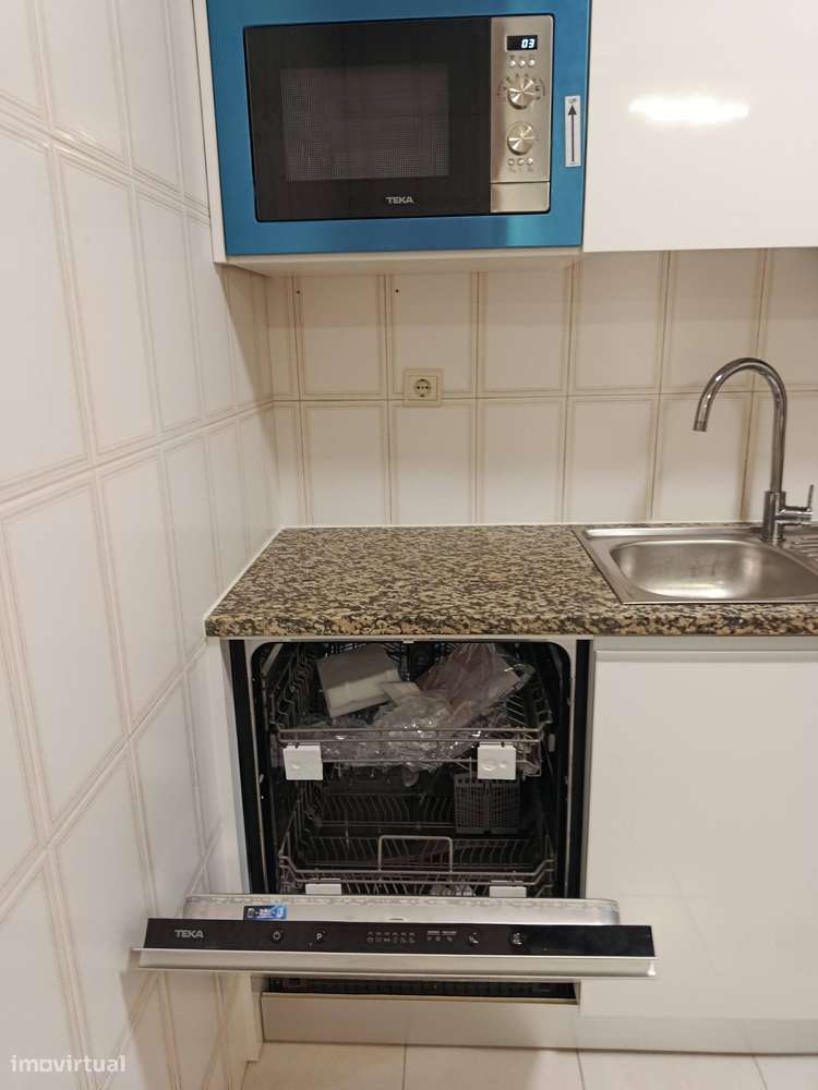 Apartamento T1, com lugar de garagem, Canidelo - Grande imagem: 3/17