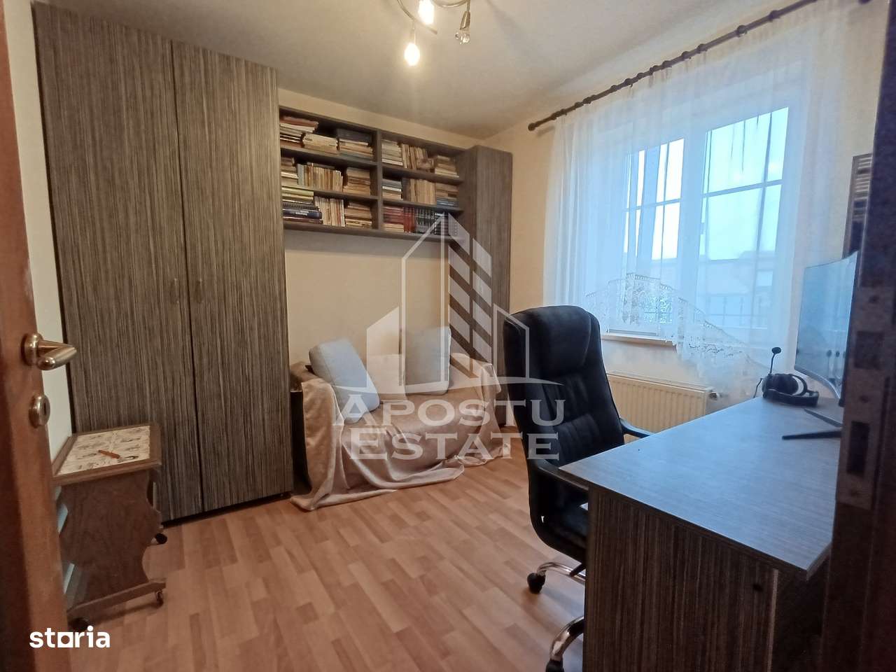 Casa P+1, 5 camere, centrala proprie, curte proprie, terasa, Mehala - Imagine principală: 4/16
