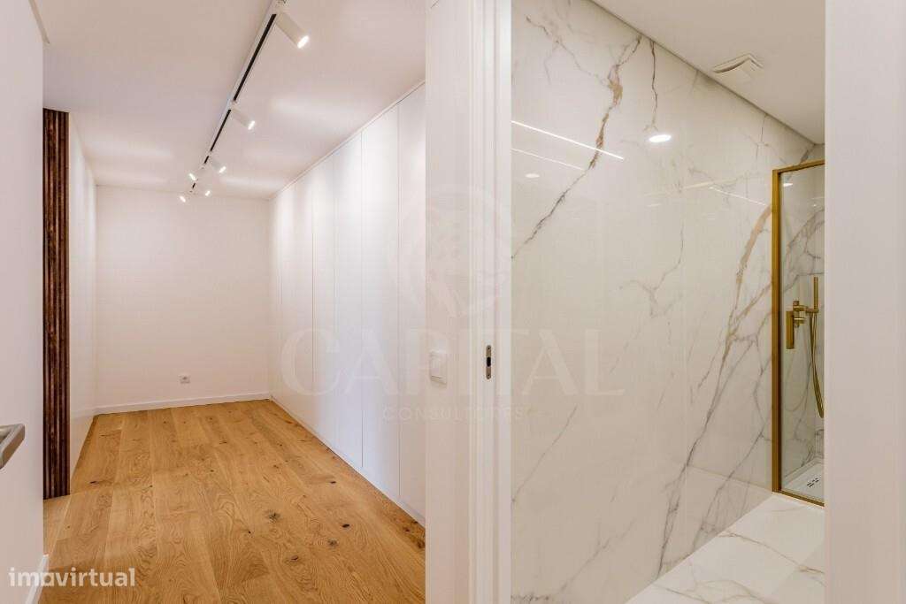Apartamento T5 Duplex Exclusivo em Primeira Linha de Mar-37
