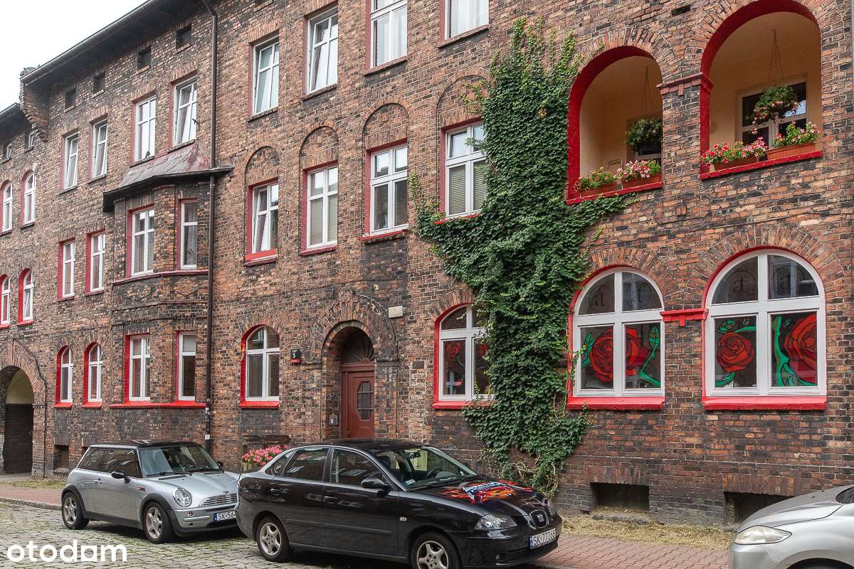 Nietuzinkowa kawalerka na zabytkowym Nikiszowcu-15