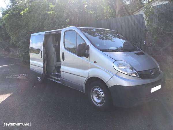 Opel Vivaro 2.0CDTI 6 LUGARES - 2