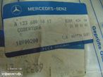 Mercedes W123 revestimentos - 3