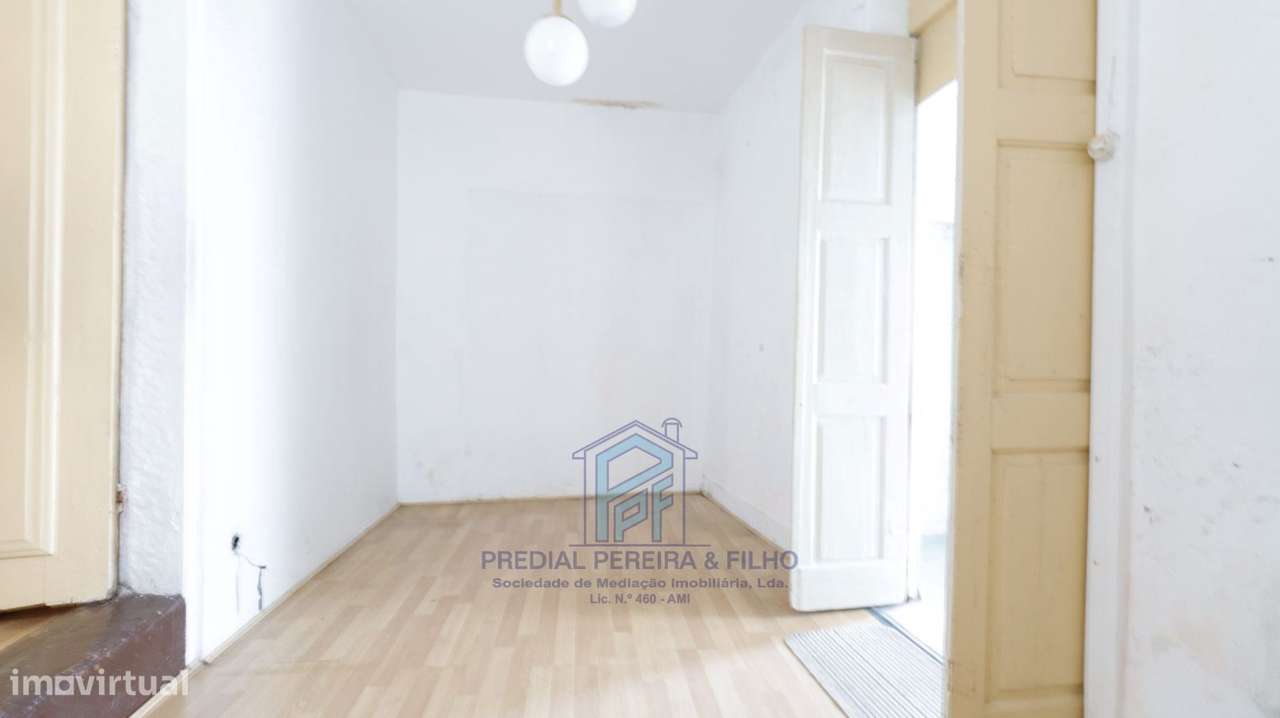 Moradia Térrea para restaurar - Rio Tinto / Areosa-9