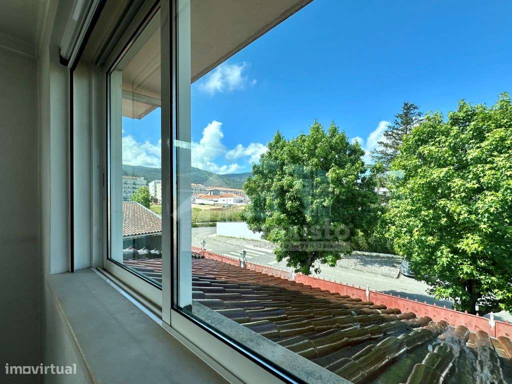 Moradia T6 pronta a habitar com piscina em Lousã-15