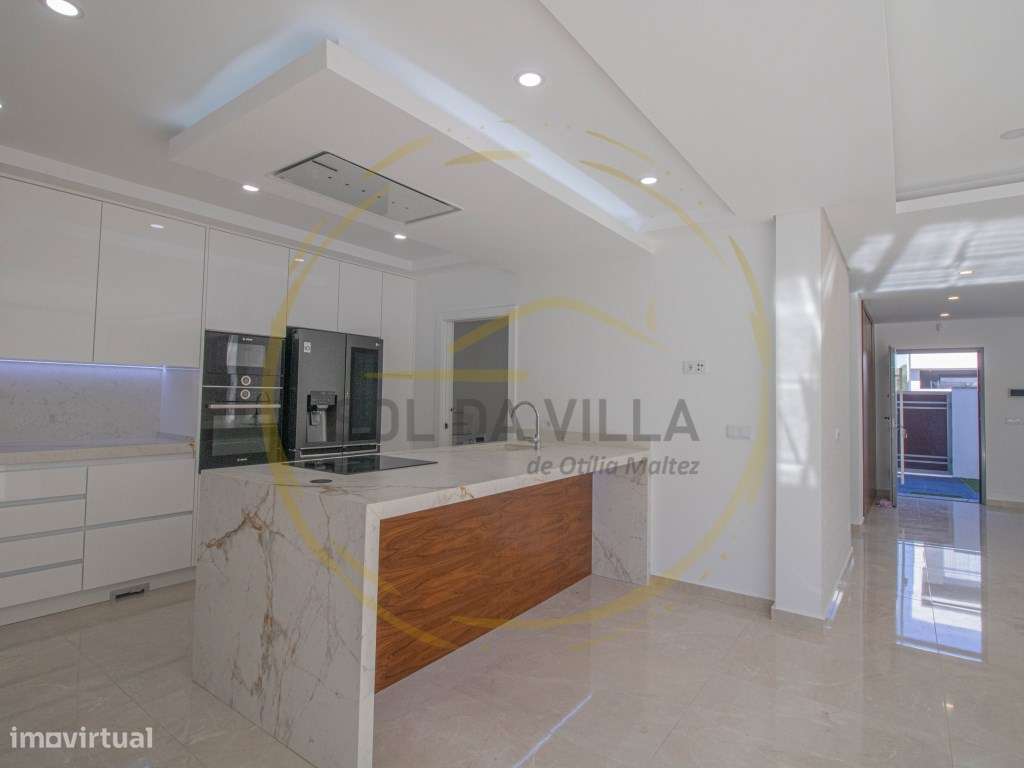 Moradia V4 Isolada Marisol com Piscina 650.000€ - Grande imagem: 4/39