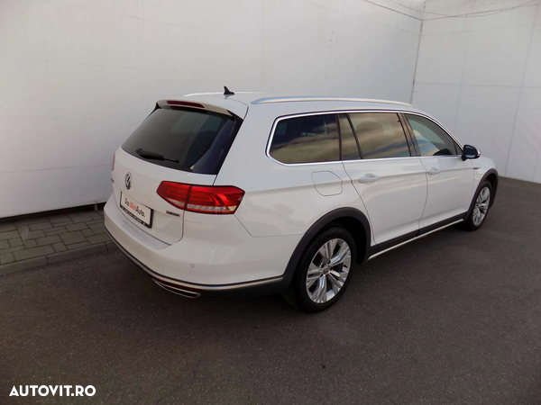 Volkswagen Passat Alltrack 2.0 TDI DSG 4Motion - 5