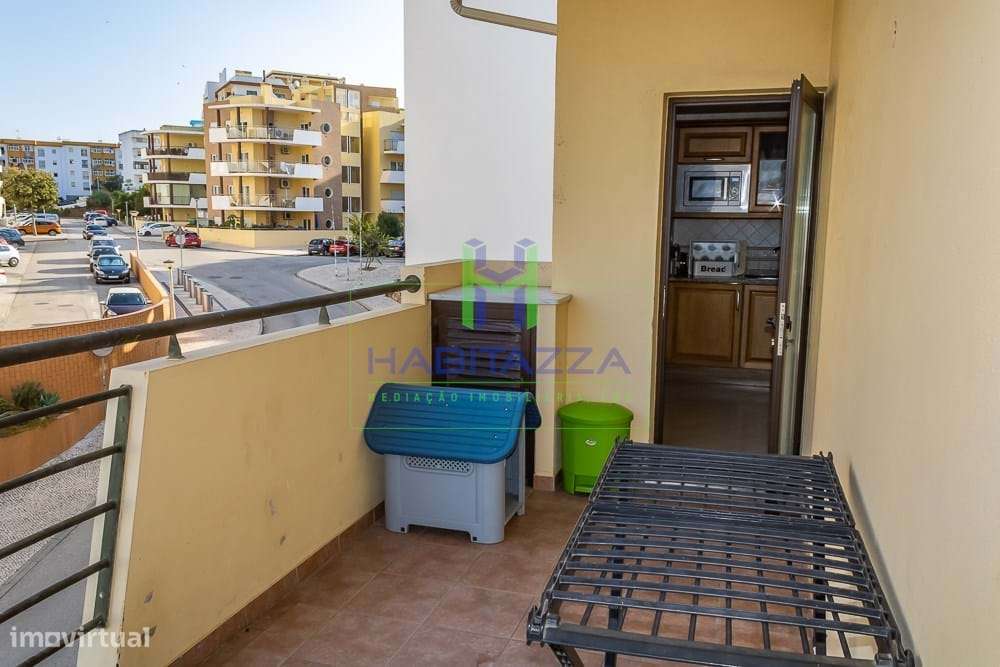 Apartamento T3 com piscina, lugar de garagem e arrecadação, no centro-12
