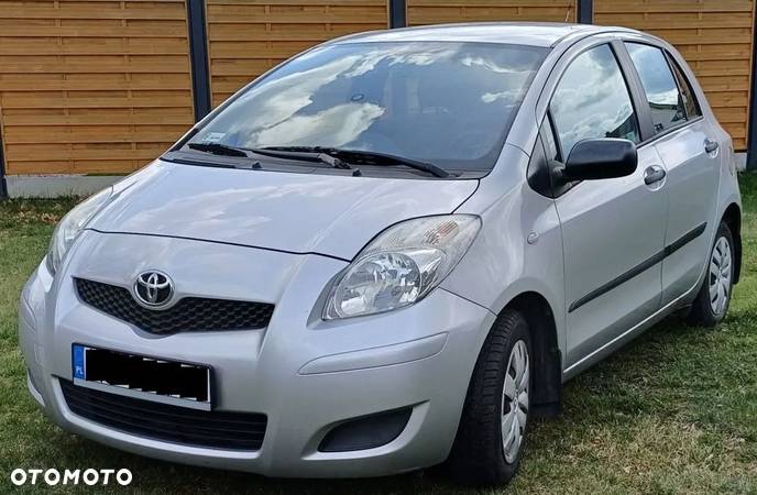 Toyota Yaris 1.0 Luna - 1