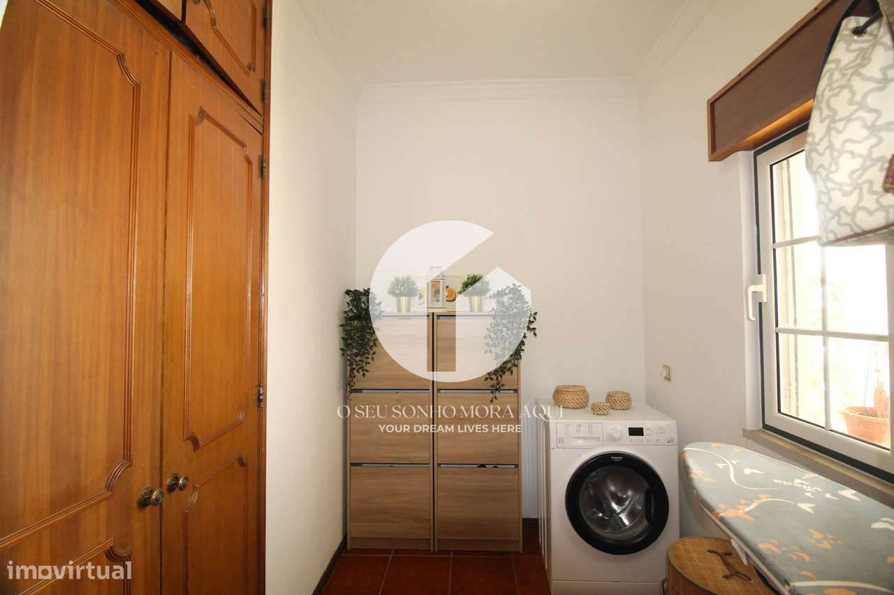 MORADIA T3 COM PÁTIO NA BAIXA DE OLHÃO-8