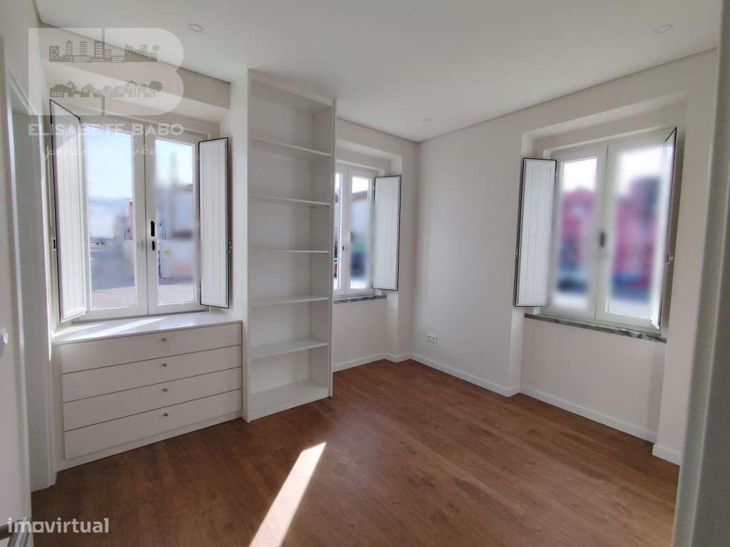 Fantástico apartamento T2+1 no Centro do Montijo-7