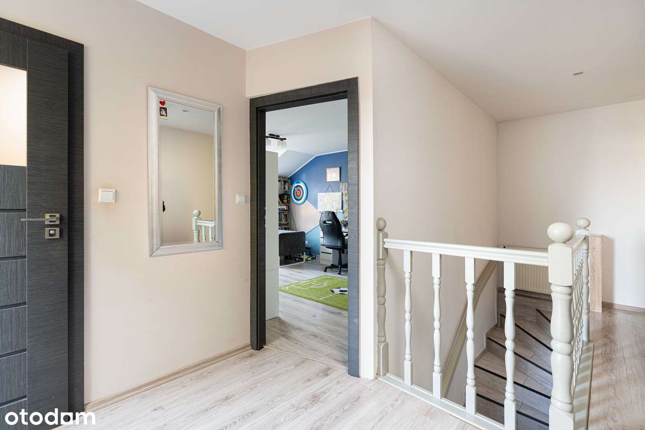 Dom z potencjałem – dwa niezależne wejścia / dom + osobne mieszkanie-6