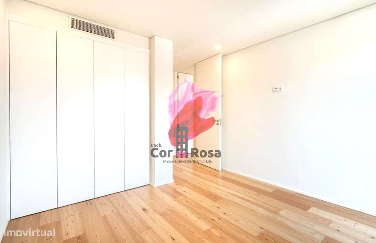 Apartamento T2 com Terraço (último piso) –...-10