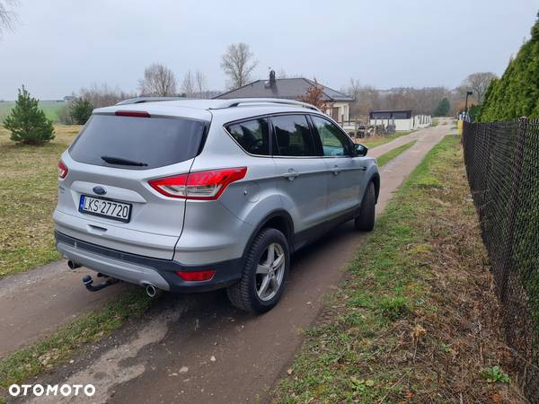 Ford Kuga 2.0 TDCi 4WD Titanium - 4