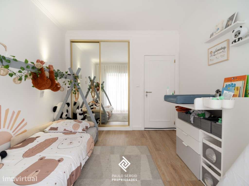 Moradia T3 localizada em Serzedo-14