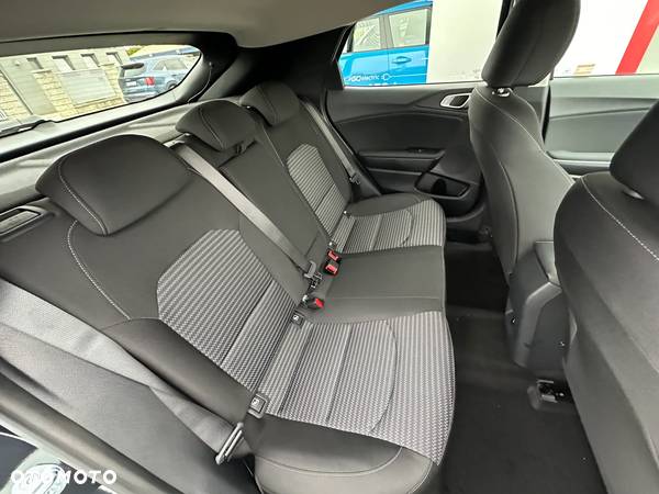 Kia XCeed 1.5 T-GDI M DCT - 25