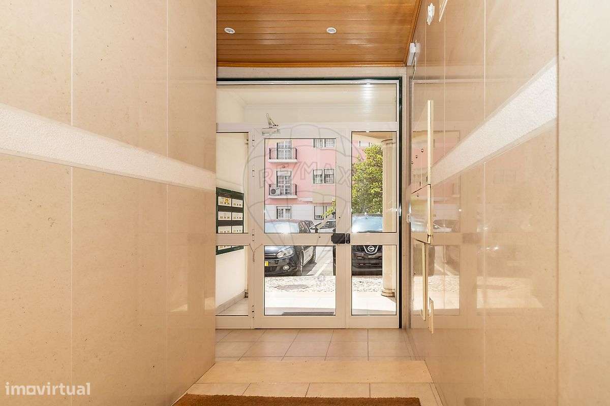 Apartamento T3 no Centro do Montijo-4