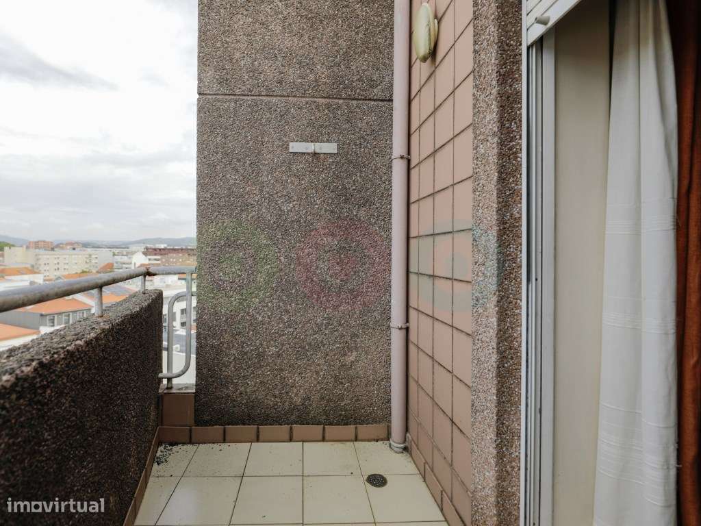 T4 com terraços e garagem fechada no centro de Vila Nova de Famalicão-45