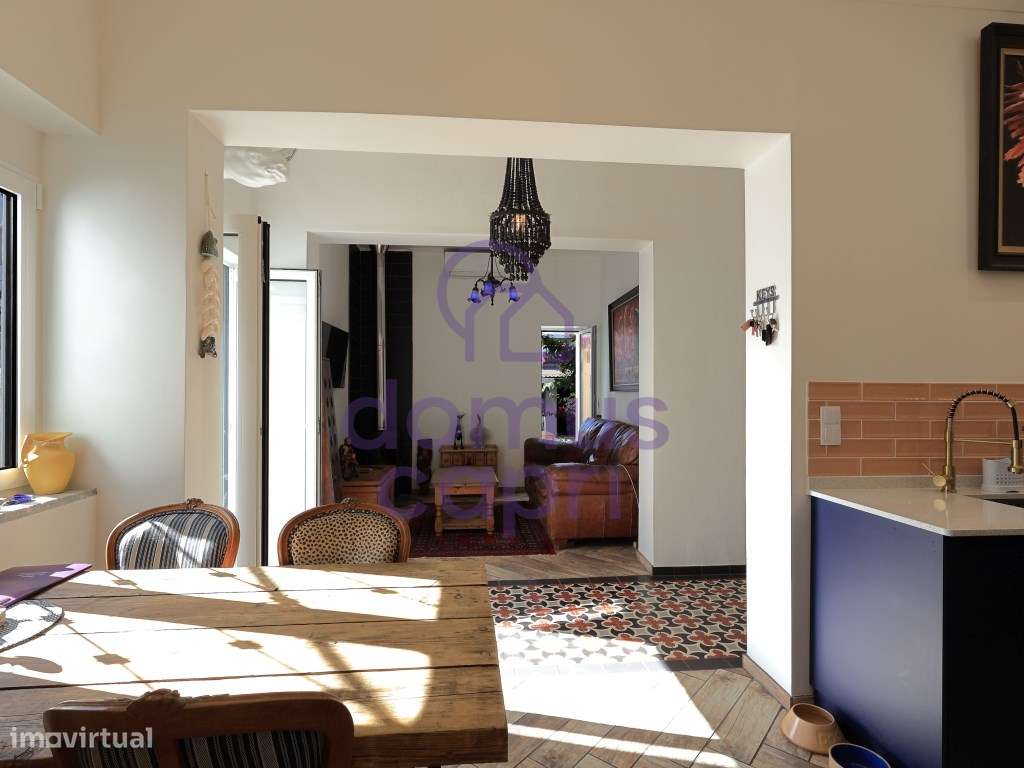 Moradia T2+1 com Garagem e Quintal em Olhão-13