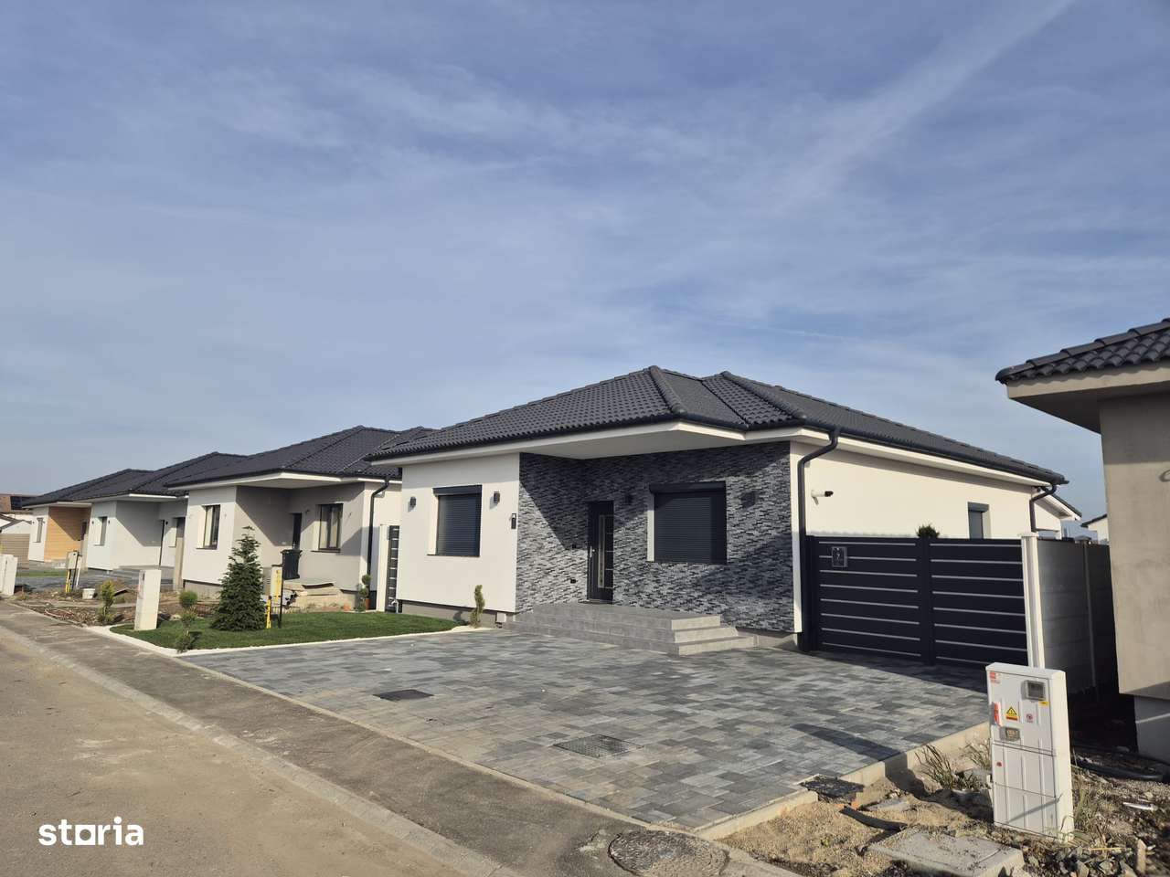 Vila NOUA individuala, 3 si 4 camere in Via Carmina, Arad, comision 0 - Imagine principală: 1/12