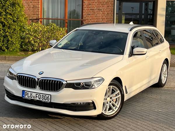 BMW Seria 5 525d Touring Sport Line - 5