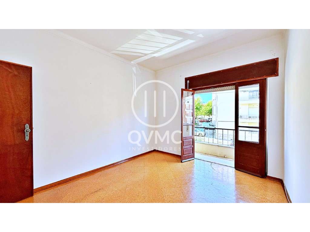 Apartamento T3 na Moita com varandas - 1º andar-14