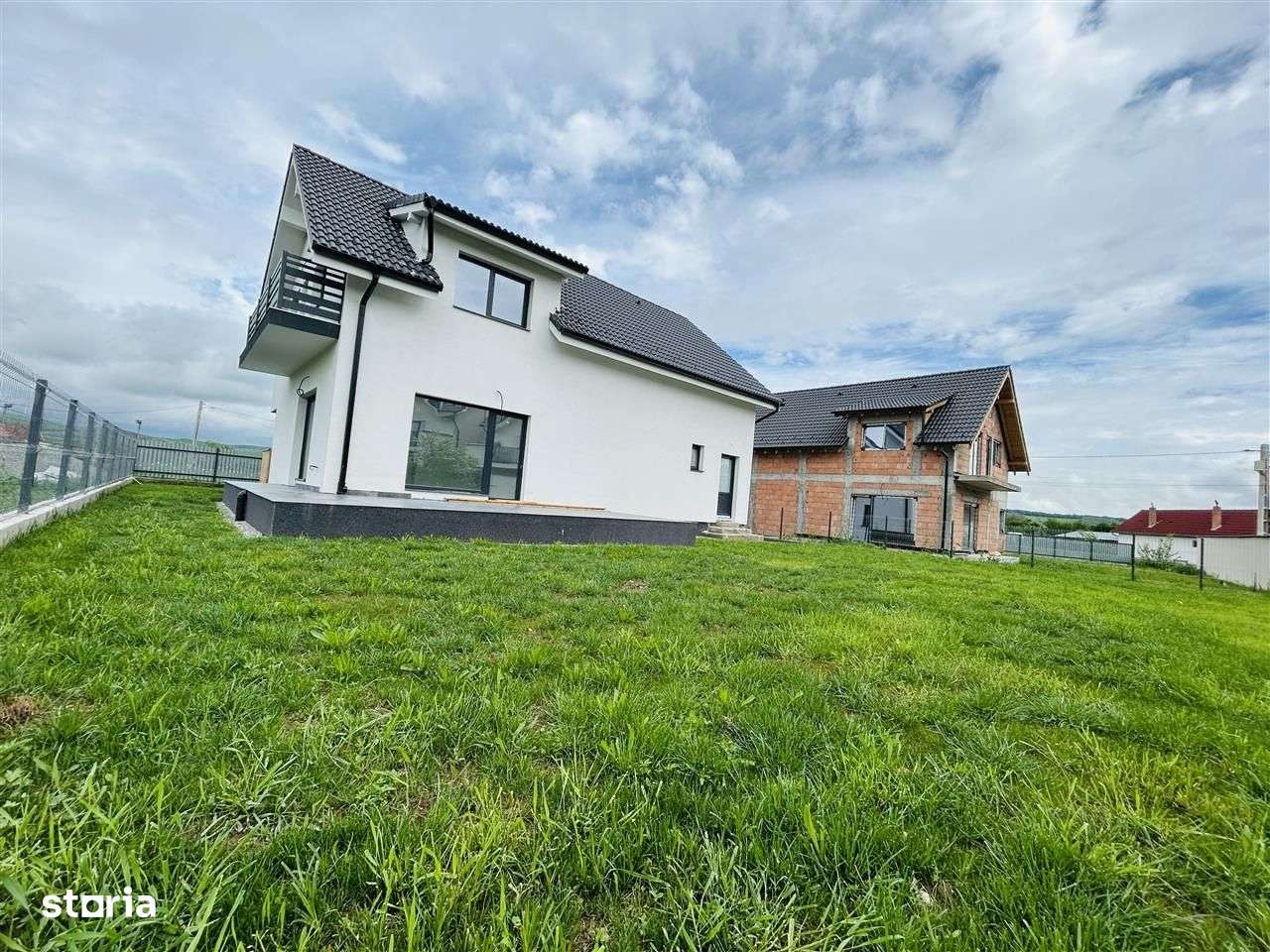 Casa individuala, 434 mp teren, finisata la alb, 147mp utili, Cristian - Imagine principală: 3/8