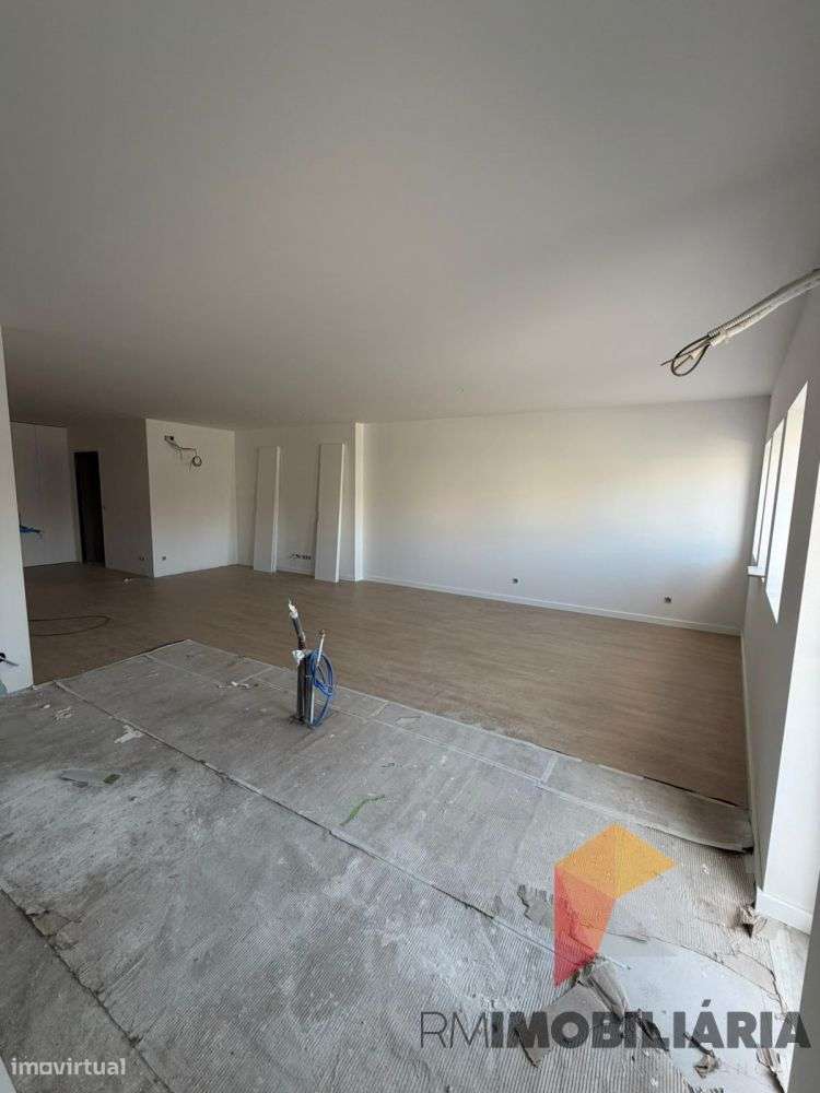 Apartamentos NOVOS T2+1 Costa Cabral-18