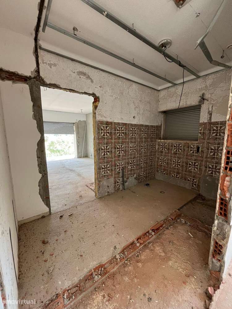 Moradia T4 c/ terreno-11