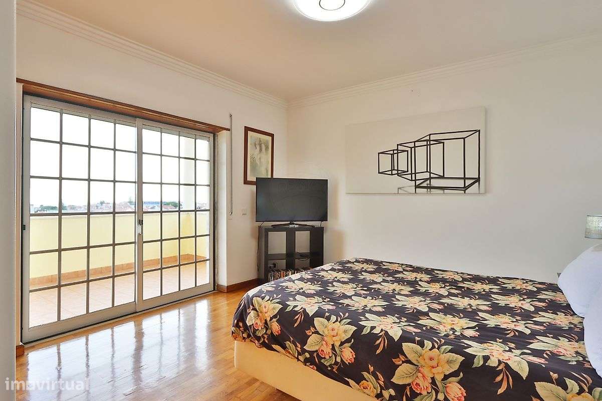 Moradia T4 para venda-27