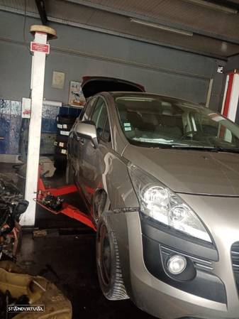 Peugeot 3008 2011 1.6 HDI - 2