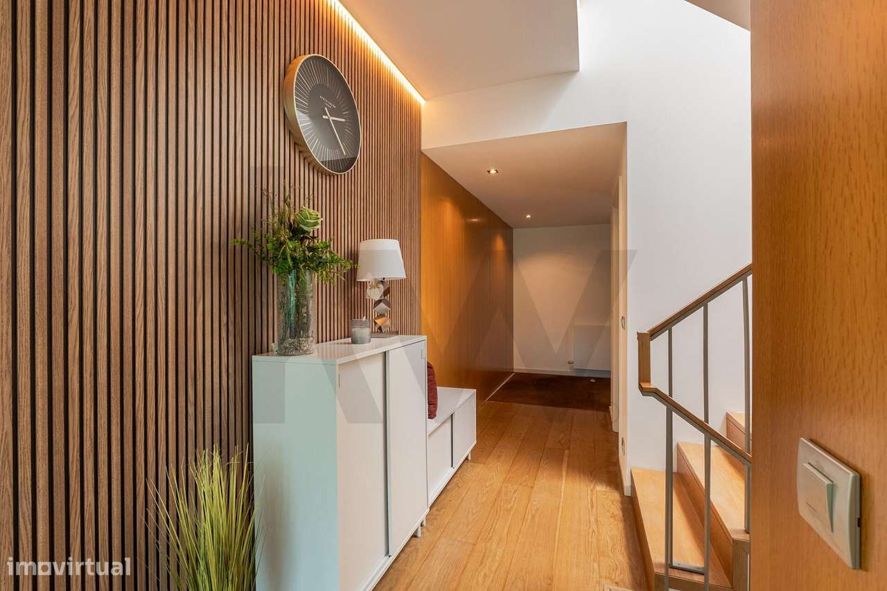 Moradia T3+1 de Excelência com Jardim Privativo em Santa Joana, Aveiro-11