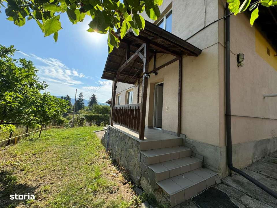 Casa in Sacele pozitionata intr-o zona linistita-17