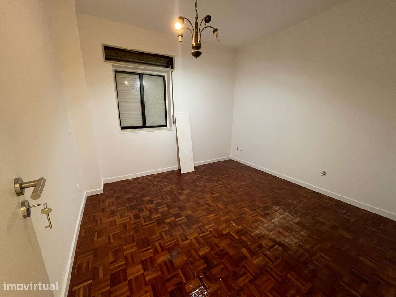 Apartamento T2 com Arrecadação em Faro-18
