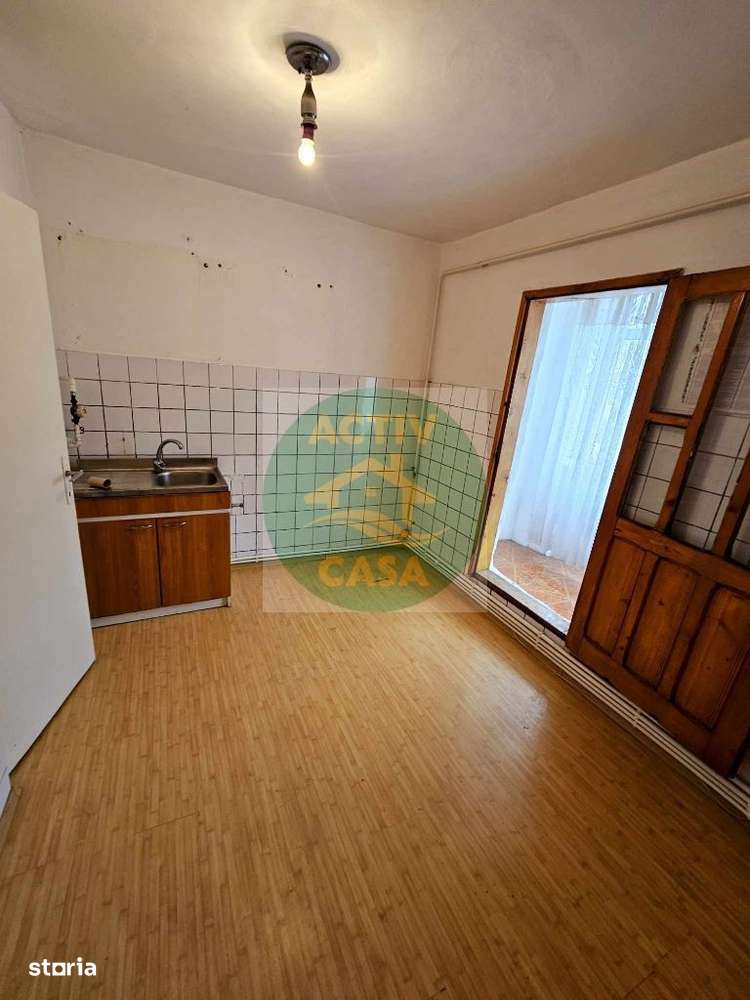 Apartament 2 camere, etaj 3, decomandat - Imagine principală: 2/7