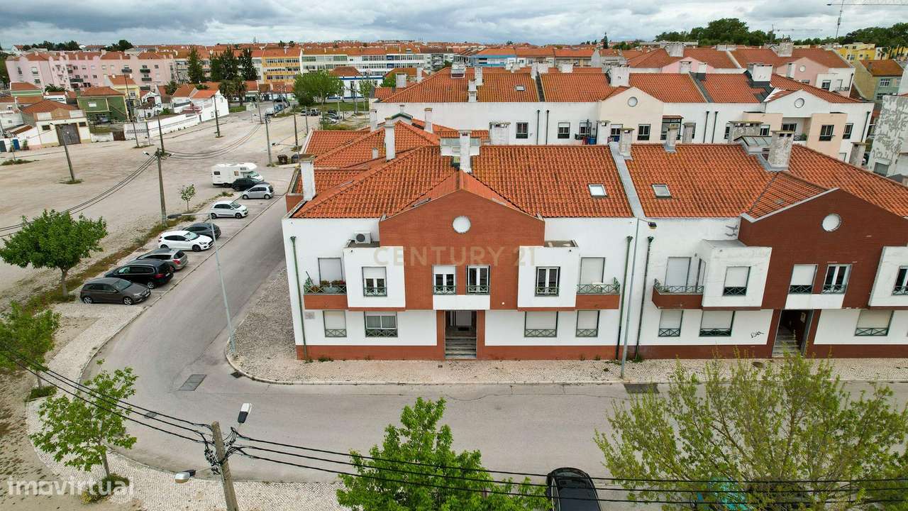 ** Excelente Apartamento T2 - Vista Rio - Centro do Montijo **-27