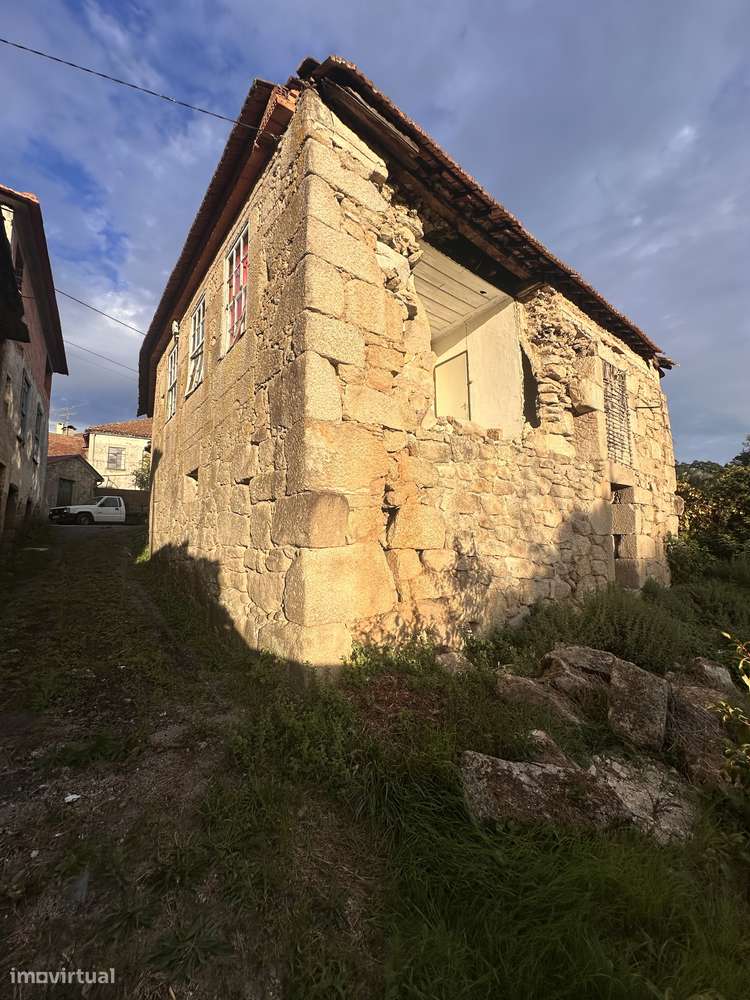 Moradia Em pedra para recuperar-7