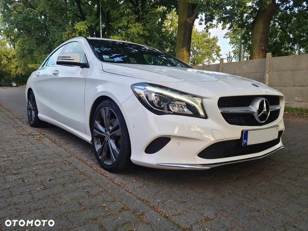 Mercedes-Benz CLA 200 7G-DCT - 1