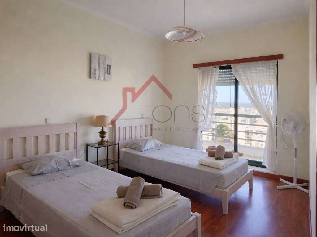 Apartamento T3 usado com elevador e garagem em Portimão, centro da ...-18