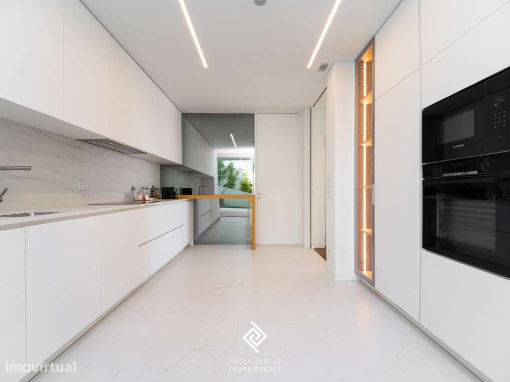 Moradia de Luxo T4 na Quinta Marques Gomes-5