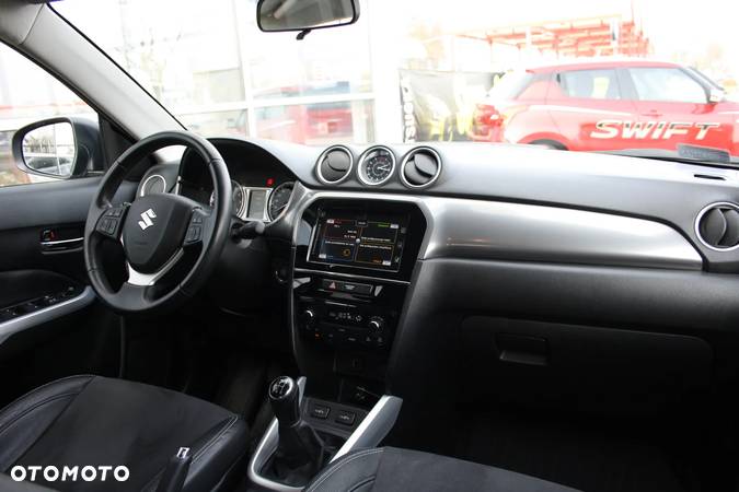 Suzuki Vitara 1.6 XLED 2WD - 13