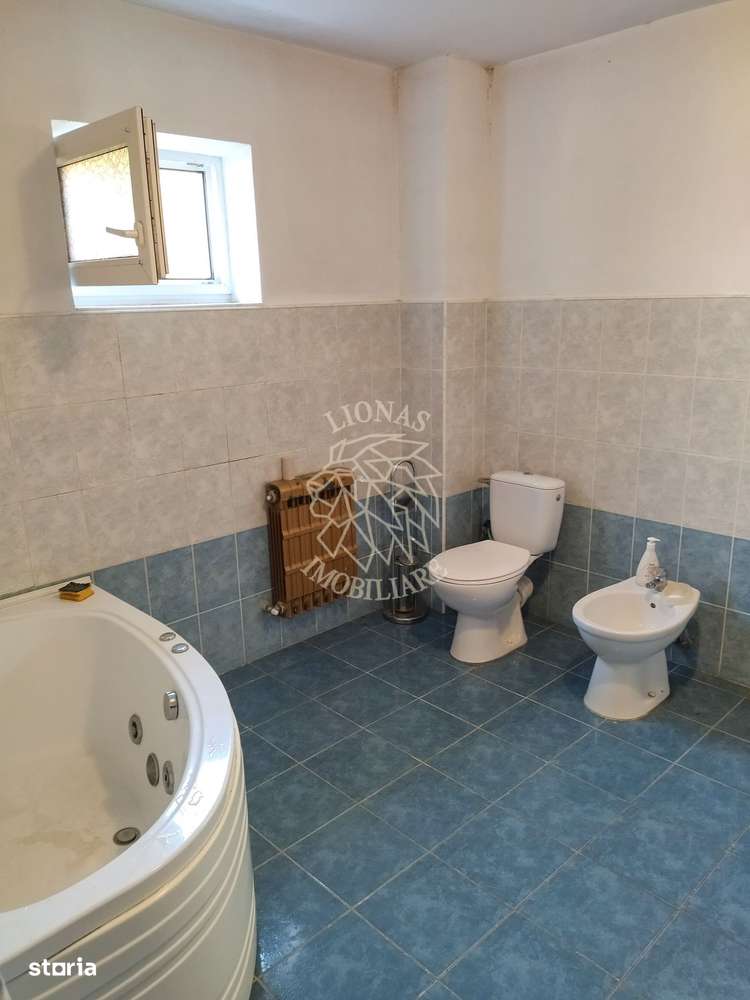 Oportunitate investitie! Casa 420 mp+balcoane-terasa 28 mp-Zavoaie - Imagine principală: 4/8