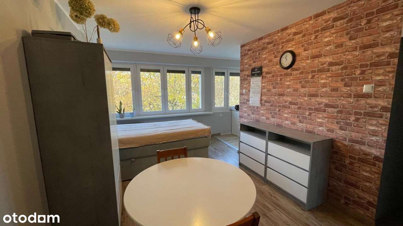 2 pokojowe, rozkładowe mieszkanie, po remoncie -ul. 11 Listopada-1